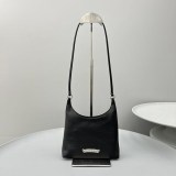 セール新作 クロムハーツ コピー ダガー ショルダーバッグ早い者勝ち♡ Kul39447