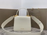 人気急上昇【ブルガリ】新色! SERPENTI FOREVER 白 ナッパ ハンドバッグ 偽物 Buj11725