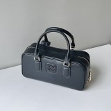新色登場 ミュウミュウ 偽物 レザートップハンドバッグ myi34144