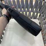 高品質♪♪♪ プラダ メンズ ブリーフケース 偽物