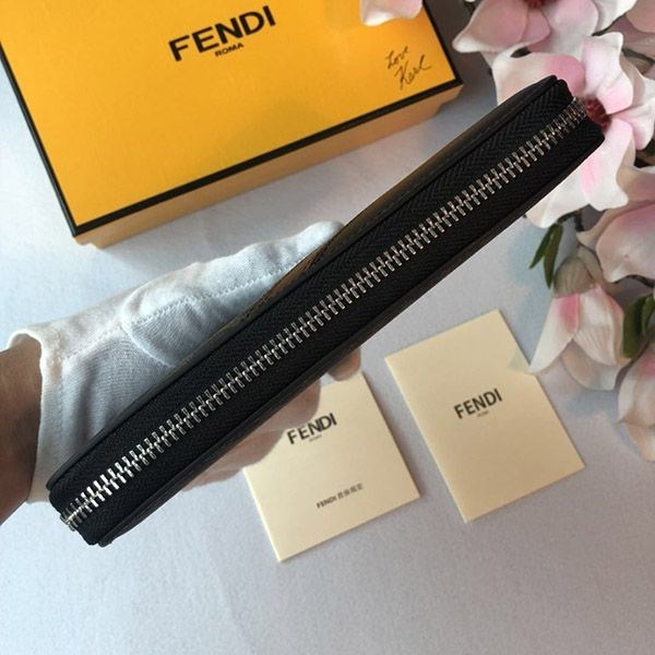 《大人気》フェンディ 財布 スーパーコピー カスタマイズ FF生地 カード ロゴ ジップ ウォレット ピーカブー feh61866