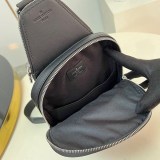 《大人気》ルイヴィトン アヴェニュー スリングバッグ 偽物 vug82783