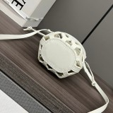【大特価】ロエベ スーパーコピー アナグラムカットアウト ポケット lol49386