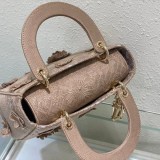 【こだわりある刺繍！】レディディオール コピー バッグ ミディアム deu43991