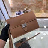日本未入荷 エルメス メンズ クラッチバッグ 偽物