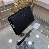 定番人気！ プラダ メンズ ブリーフケース 偽物