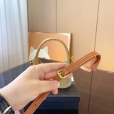関税込*ミュウミュウ 偽物 クロシェ ホーボーバッグ myy83348