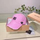 世界中で大人気♪ ミュウミュウ キャップ 偽物