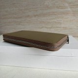 ◆すぐ届く◆【セリーヌ】ラージ ジップドウォレット 長財布 コピー Cee39397