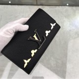 ルイヴィトン 財布 偽物 ポルトフォイユ・カプシーヌ ウォレット M64551