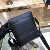 日本未入荷 バーバリー メンズ ショルダーバッグ スーパーコピー