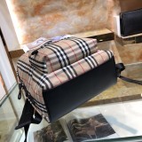 送料込 バーバリー メンズ バックパック スーパーコピー