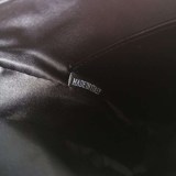 入手困難ミュウミュウ 偽物 マテラッセナッパレザー パール付き ショルダーバッグ myl79668