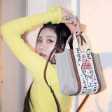 ☆超人気☆マイ メロディ for クロエ woody 偽物 スモールトートバッグ CHC23SS397J7369A CHC23SS39
