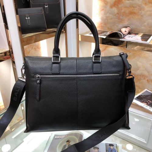 日本未入荷 バリー メンズ ブリーフケース 偽物