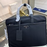 送料込 プラダ メンズ ブリーフケース コピー