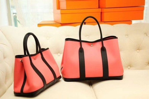 入手困難 エルメス 偽物 ガーデンパーティ 36 30トレンチ ere20762