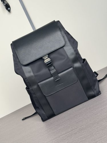 人気No1★ プラダ メンズ バックパック コピー