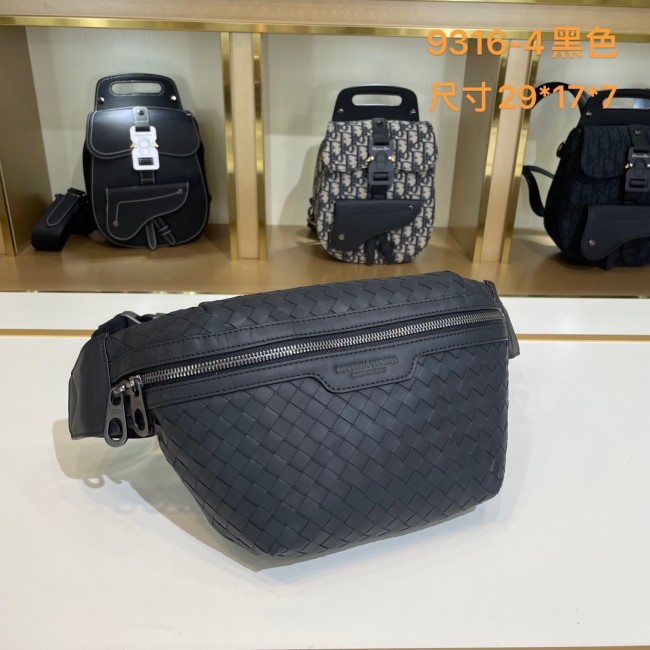 定番人気! ボッテガヴェネタ メンズ ウエストポーチ▪ボディバッグ 偽物