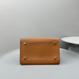 お洒落に♪ザロウ 偽物 マルゴー THE ROW Margaux10 レザー バッグ zag86725