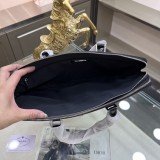 ★日本!!人気！ プラダ メンズ ブリーフケース 偽物