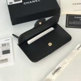 目を惹くカラー シャネル カードケース キャビアスキンコピー shv49236