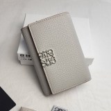 ロエベ アナグラム バーティカル ウォレット 偽物スモール loa59294