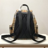 送料込 バーバリー メンズ バックパック 偽物