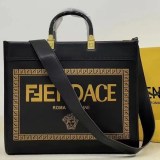 フェンディ×ヴェルサーチェ トートバッグ スーパーコピー 人気話題コラボ fej40875