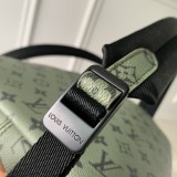 目を惹くカラー ルイヴィトン メンズ バックパック 偽物M46802