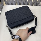 入手困難品！ルイヴィトン メンズ ショルダーバッグ コピー