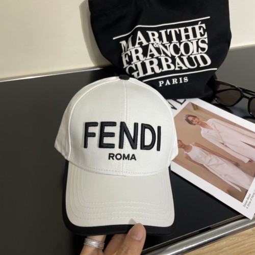 ☆超人気☆ フェンディ キャップ 偽物