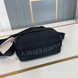 最安値挑戦 バーバリー メンズ ショルダーバッグ 偽物606-3
