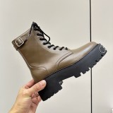 【人気商品】セリーヌ バルキー レースアップブーツ コピー Cek07876