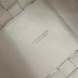 ボッテガヴェネタ 偽物 ボウリング カセット バッグ boy71716