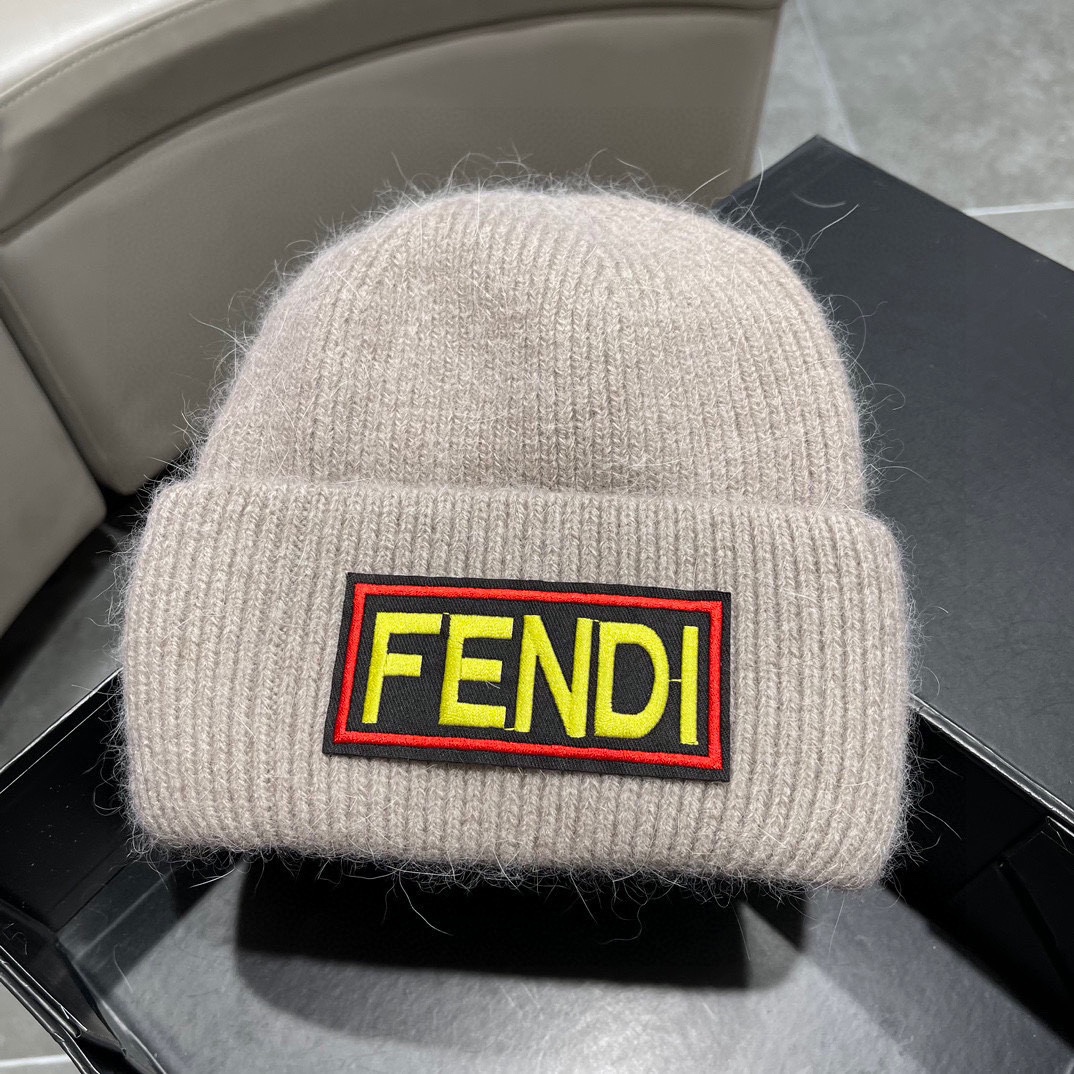 完売前に！フェンディ ニット帽 スーパーコピー