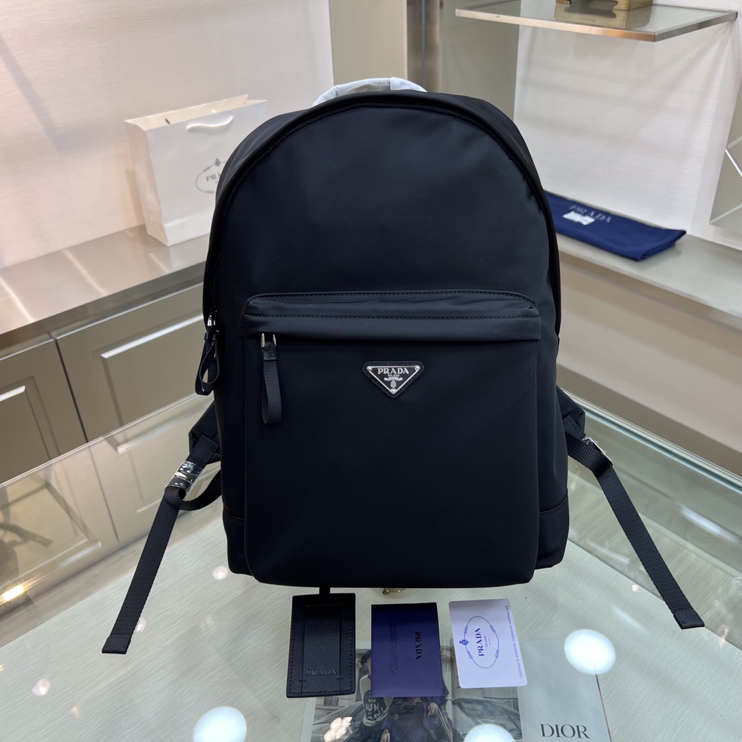 定番人気！ プラダ メンズ バックパック コピー2VZ071