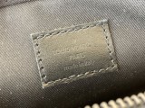 注目度抜群！ ルイヴィトン メンズ ショルダーバッグ 偽物M82542