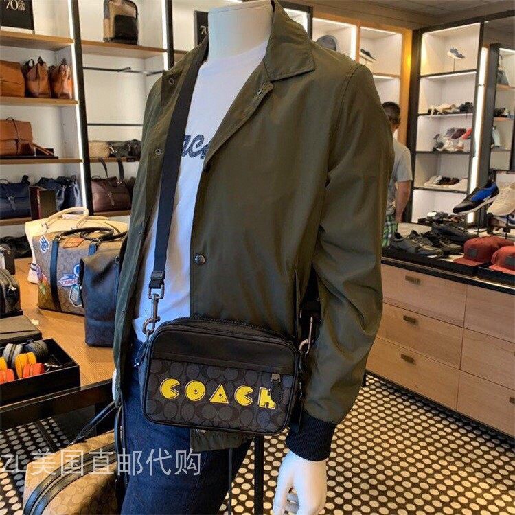 定番人気！ コーチ メンズ ショルダーバッグ スーパーコピー72923