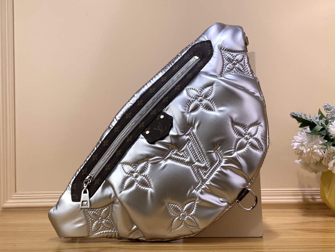 日本未入荷 ルイヴィトン メンズ ウエストポーチ▪ボディバッグ コピーm20971