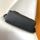 セレブ多数愛用ルイヴィトン ファストライン・バッグパック 偽物 M21367