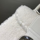 デルヴォー 偽物 ブリヨン もこもこ ハンドバッグ Dep77715
