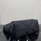 一目惚れ♪【プラダ】パデッド Re Nylon 偽物トートバッグ リナイロン★VERY雑誌付録 puh73084