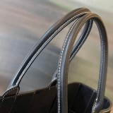 ボッテガヴェネタ 偽物 ミディアム アルコ トートバッグ bof01803