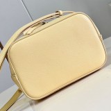 入手困難ルイヴィトン ハンドバッグ ネオノエBB コピー M22599