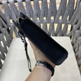 定番人気！ エルメス メンズ クラッチバッグ 偽物