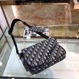 ★日本!!人気！ディオール メンズ ショルダーバッグ コピー1ADPO276YKY_H27E