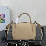 【大特価】プラダ スモール レザー ハンドバッグ 偽物 puv62684