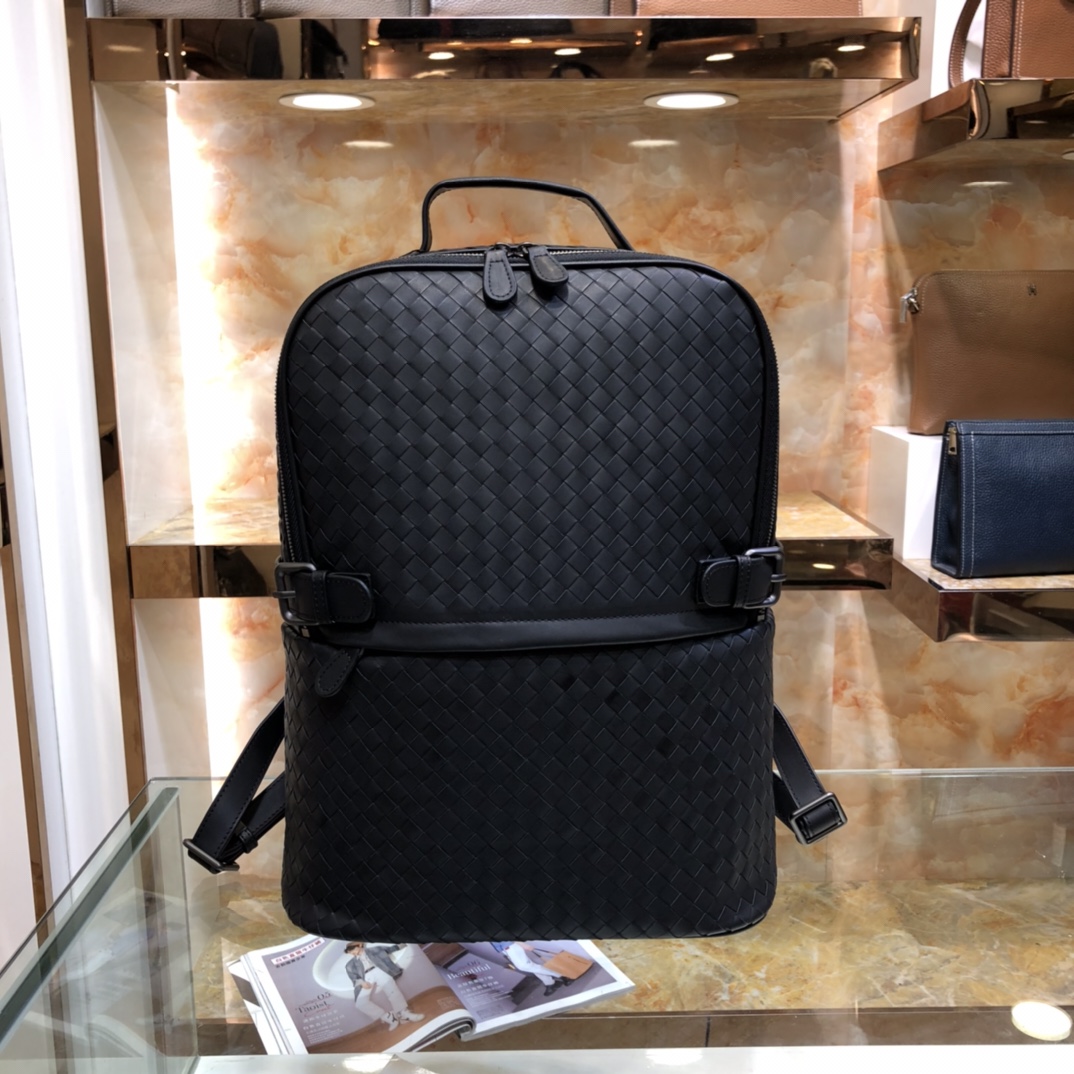 絶対欲しい！ボッテガヴェネタ メンズ バックパック スーパーコピー
