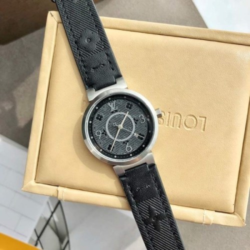 大人気!!新色 ルイヴィトン 時計 コピー タンブール ストリート ダイバー 36mm vuf03213